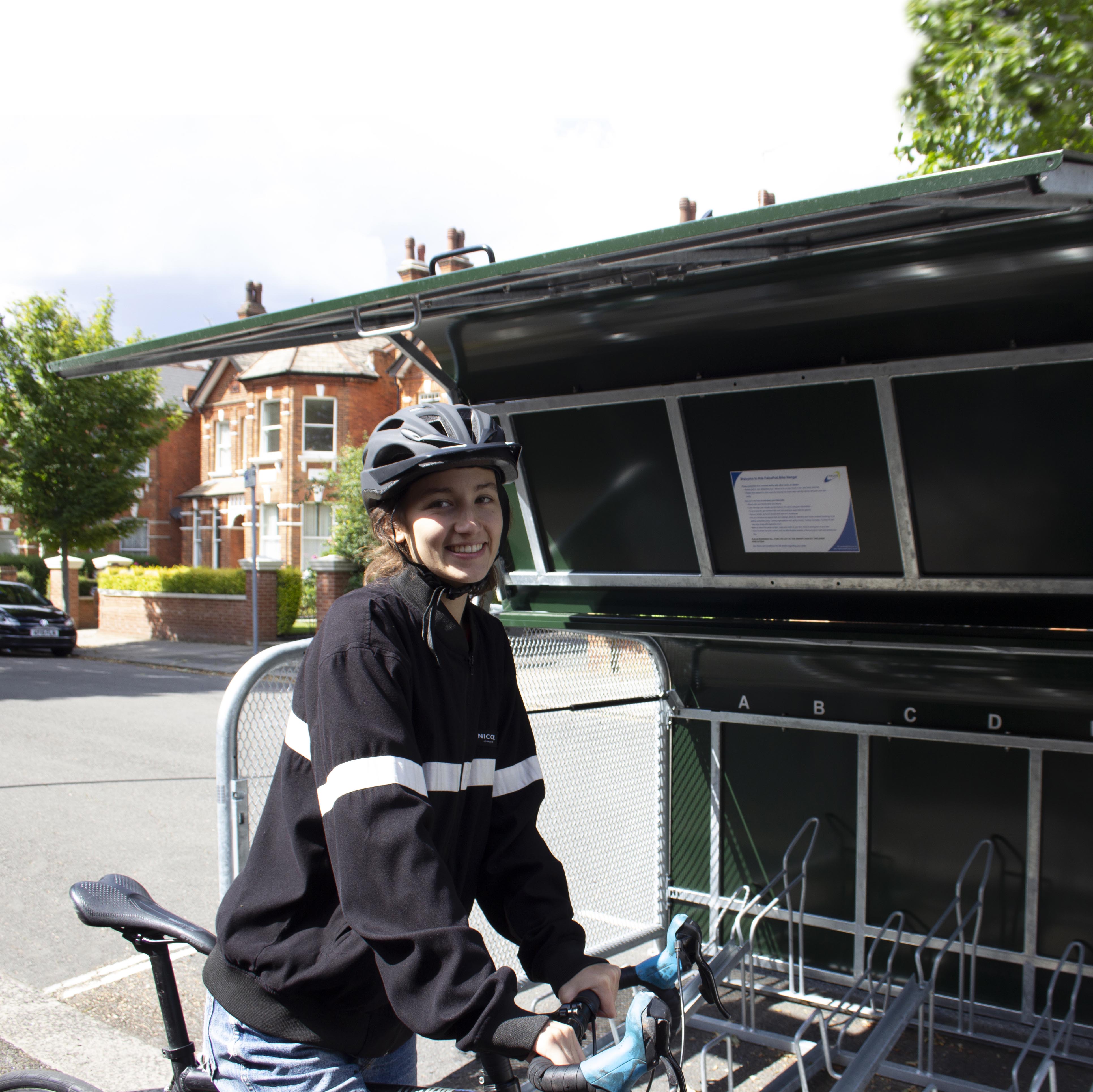 FalcoPod Bike Hangar